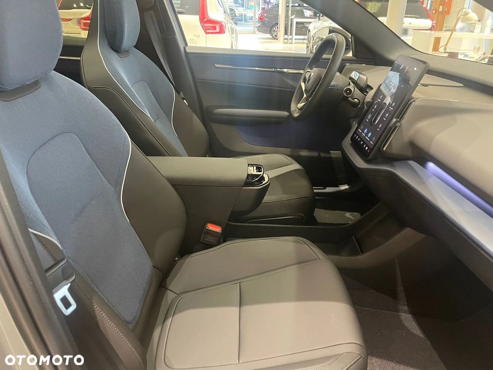 Volvo EX30 Twin Motor Performance AWD Ultra - 21