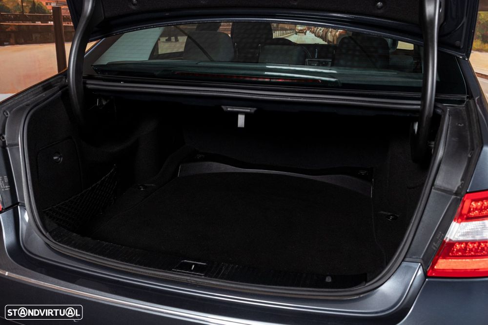 Mercedes-Benz E 250 CDI Elegance BE - 22