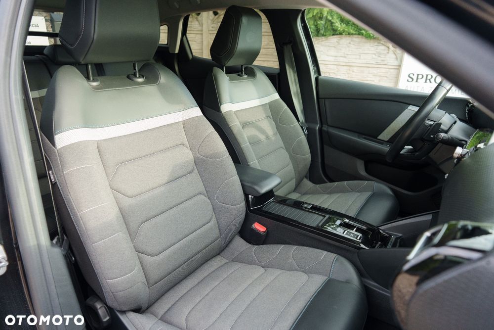 Citroën C4 BlueHDi 130 Stop&Start EAT8 FEEL PACK - 24