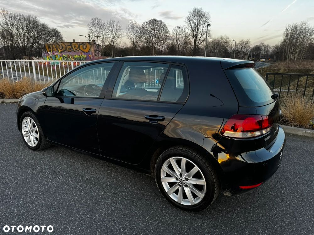 Volkswagen Golf 1.6 TDI DPF Highline - 3