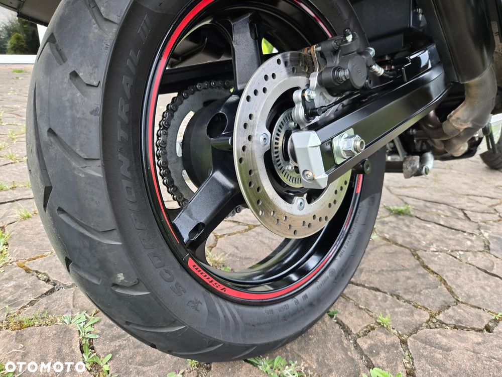 Suzuki V-STROM - 20