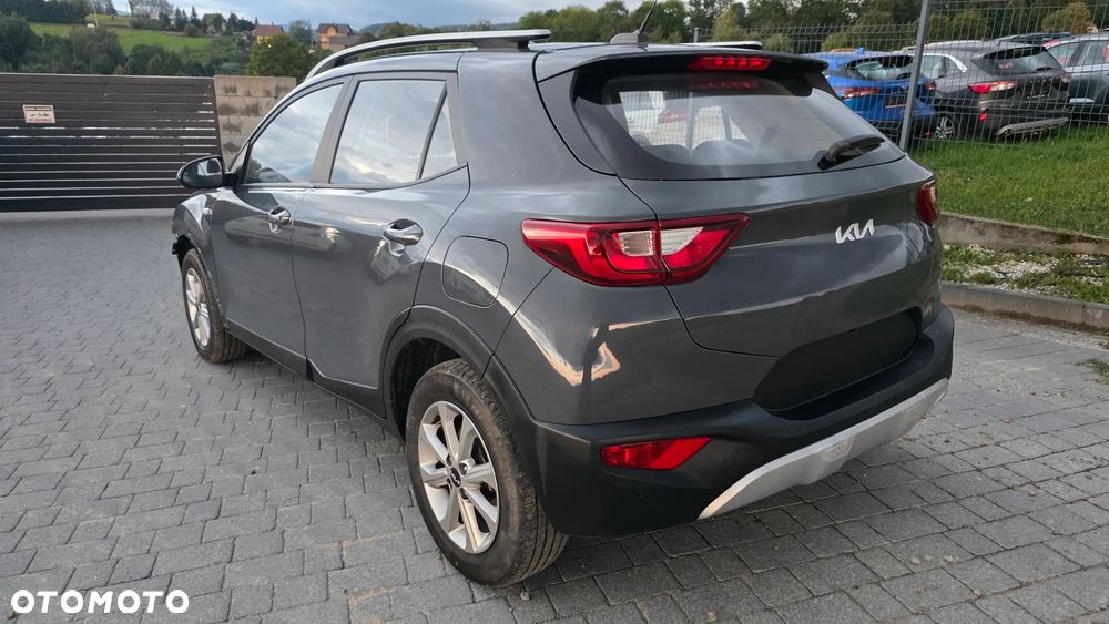 Kia Stonic - 4