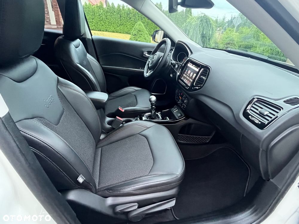Jeep Compass 1.4 TMair Limited FWD S&S - 33