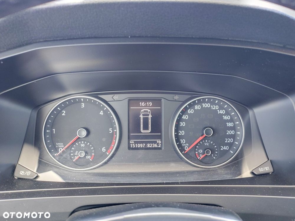 Volkswagen Multivan 2.0 TDI L1 Trendline DSG - 19