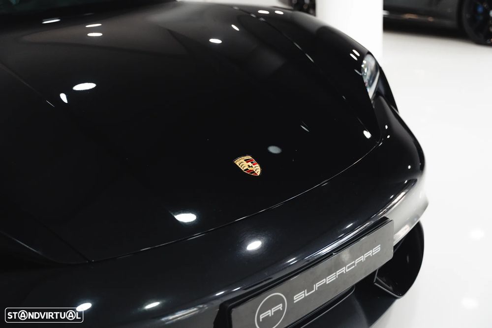 Porsche Taycan Turbo - 3