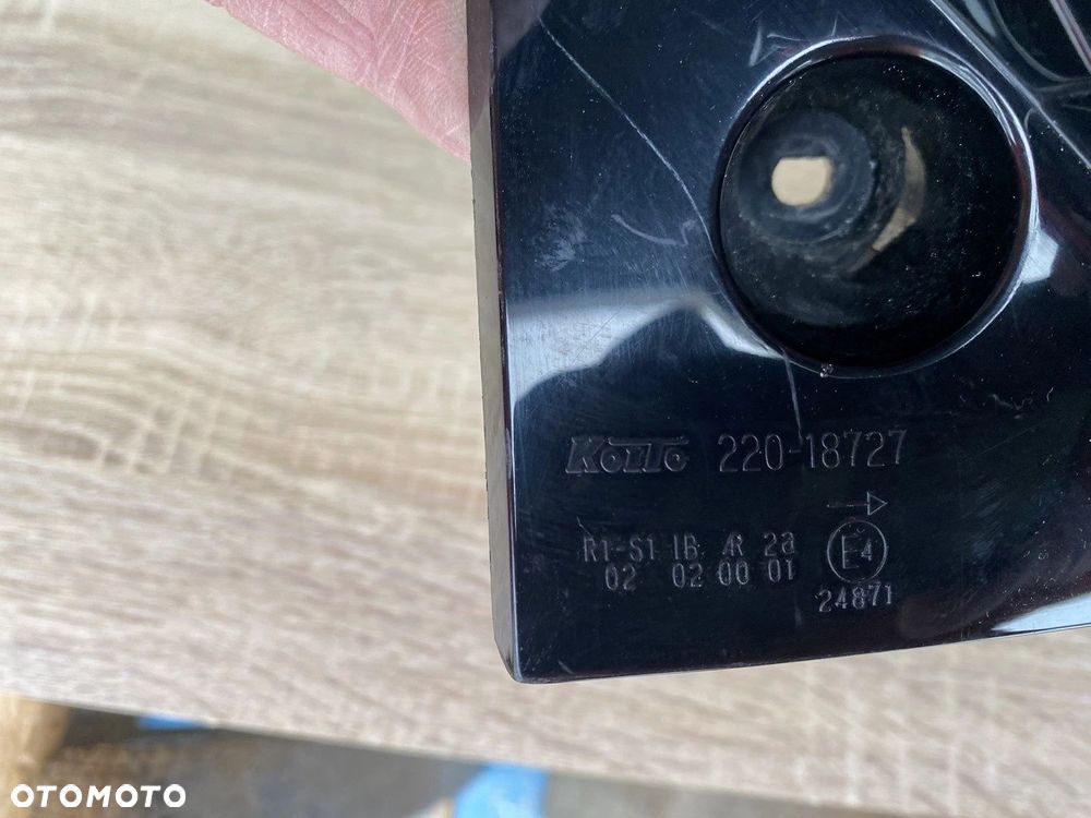 LAMPA TYŁ TYLNA PRAWA NISSAN MICRA K14 16-22 220-18727 - 8
