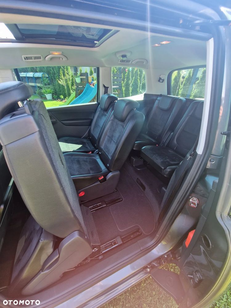 Volkswagen Sharan 2.0 TDI DSG BlueMotion Technology Highline - 25