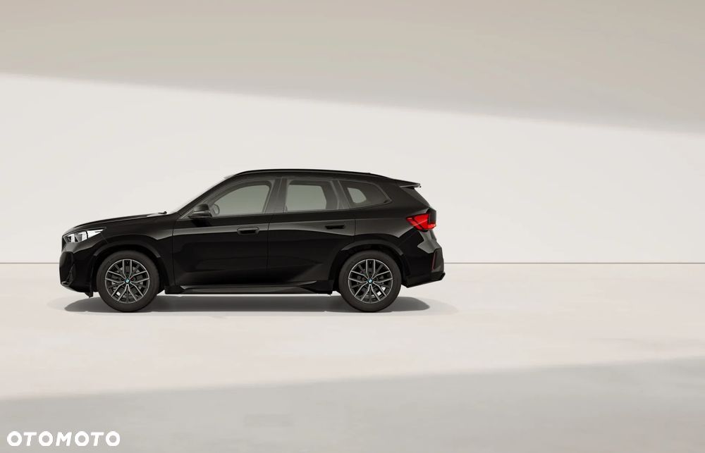 BMW X1 xDrive23i mHEV - 9