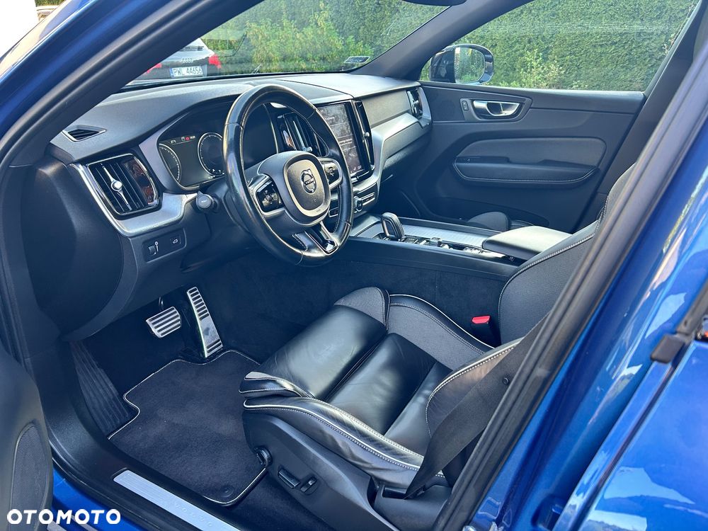 Volvo XC 60 B4 D AWD R-Design - 10