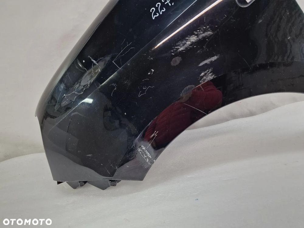 RENAULT TWINGO 3 III 15- LEWY BŁOTNIK PRZEDNI PRZÓD , NR 631013625R , NR AUKCJI BŁ227 - 5