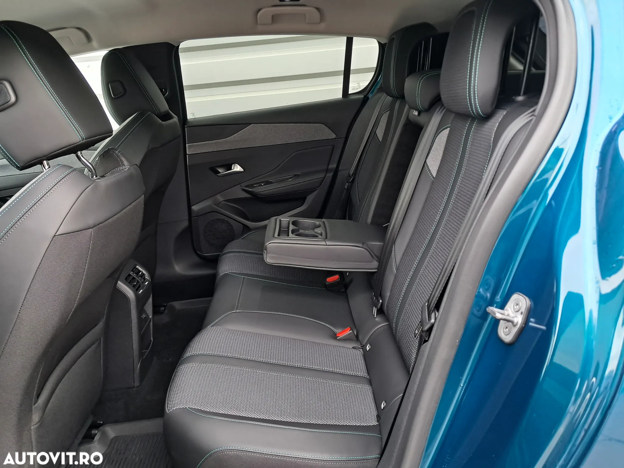 Peugeot 308 1.2L PureTech 130 S&S EAT8 Allure - 13