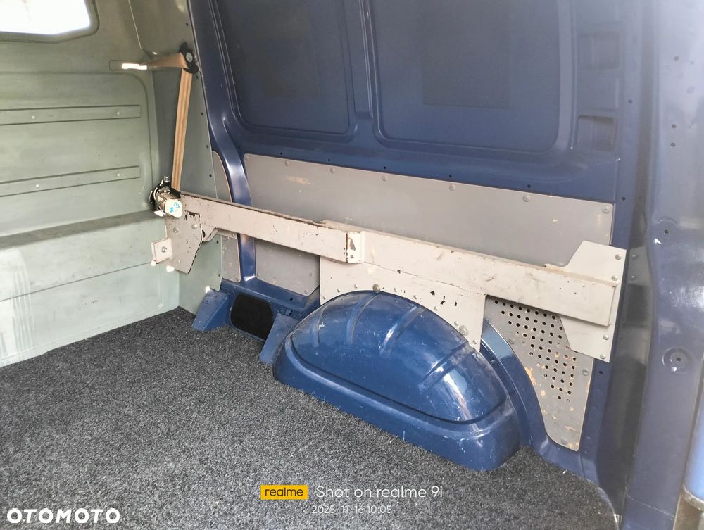 Volkswagen Transporter Long 5osób - 19