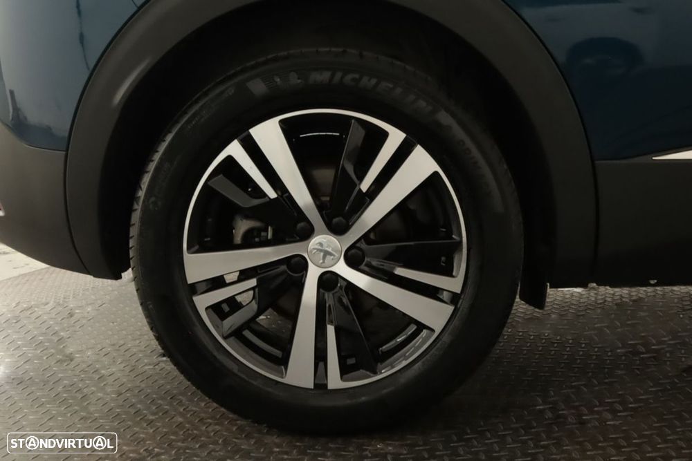Peugeot 3008 1.2 Hybrid Allure e-DCS6 — photo 5