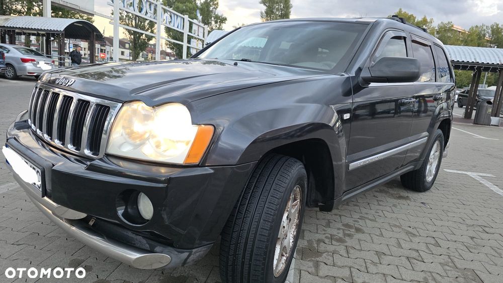 Jeep Grand Cherokee - 27