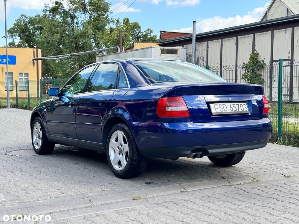 Audi A4 Limousine 2.4 Tiptronic - 6