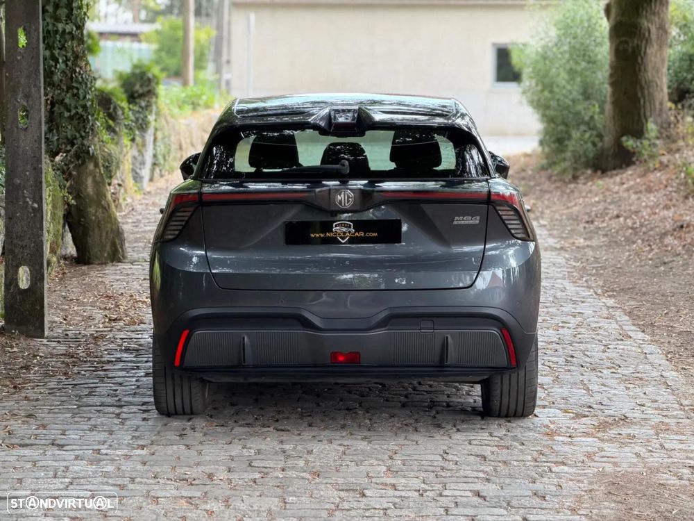 MG MG4 77 kWh Extended Range Luxury - 40