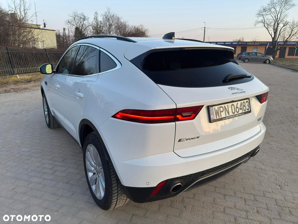 Jaguar E-Pace P250 AWD SE - 4