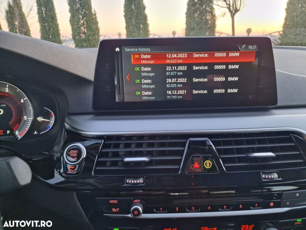 BMW Seria 5 520d Aut. Luxury Line - 16