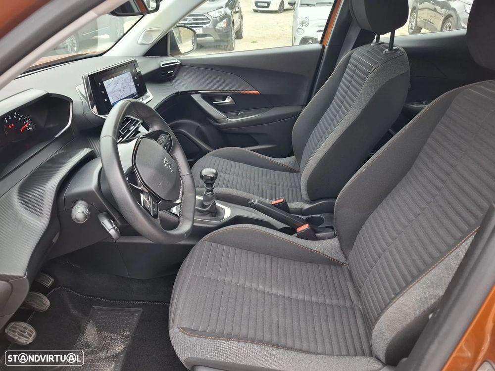 Peugeot 2008 1.2 PureTech Active Pack - 12