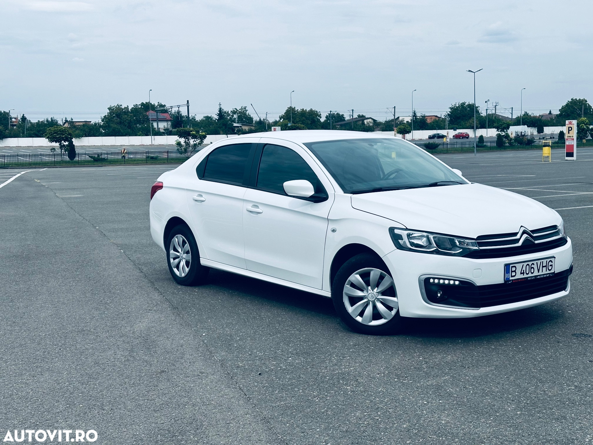 Citroën C-Elysée 1.2 PureTech BVM Live - 8