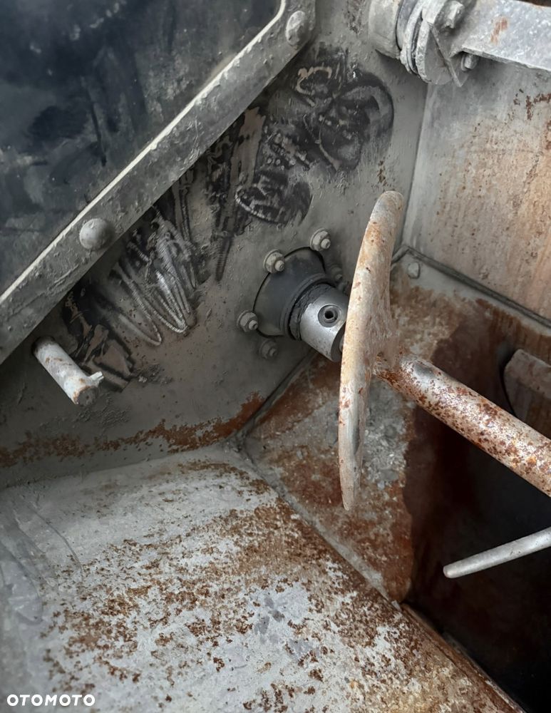 Mercedes-Benz Arocs SCHWING STETTER - 19