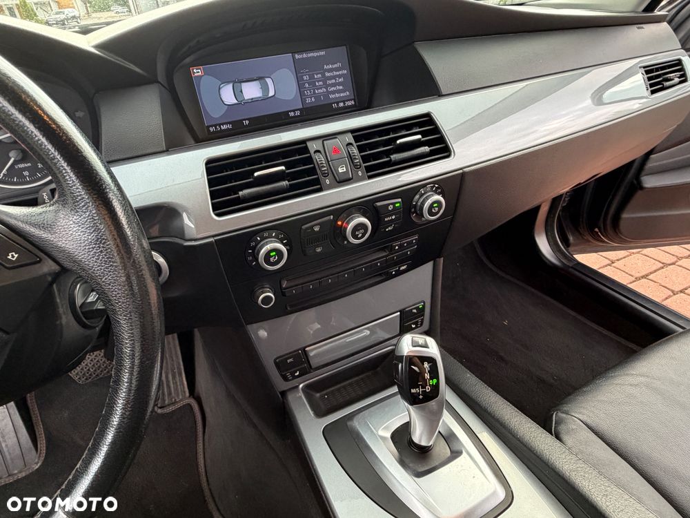 BMW Seria 5 530d - 27