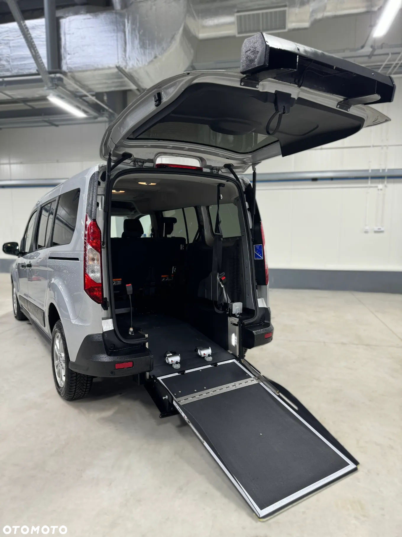 Ford Transit Connect - 7