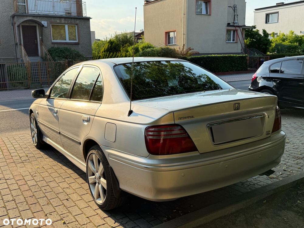 Honda Accord - 4