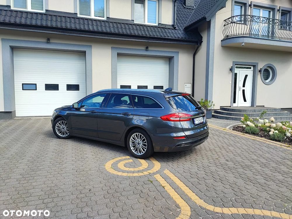 Ford Mondeo 2.0 Hybrid Titanium - 14