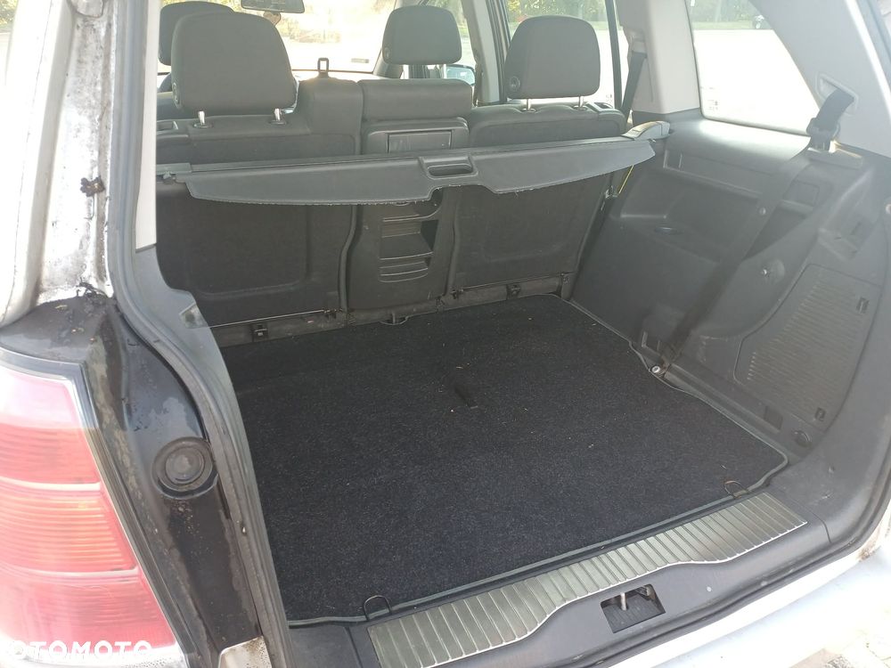 Opel Zafira 1.9 CDTI - 4