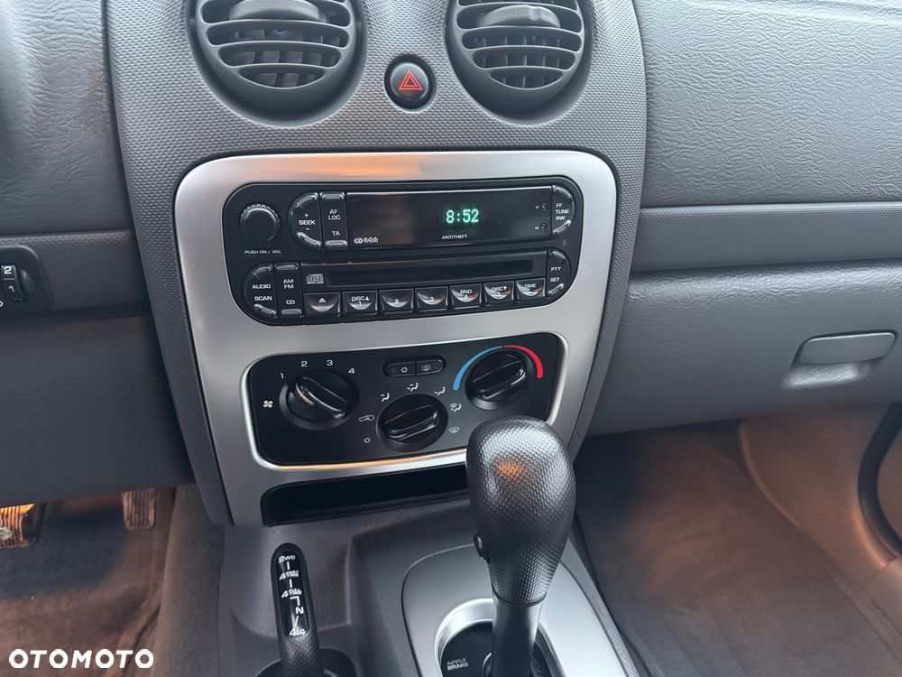 Jeep Cherokee 2.8 CRD Automatik Limited - 16