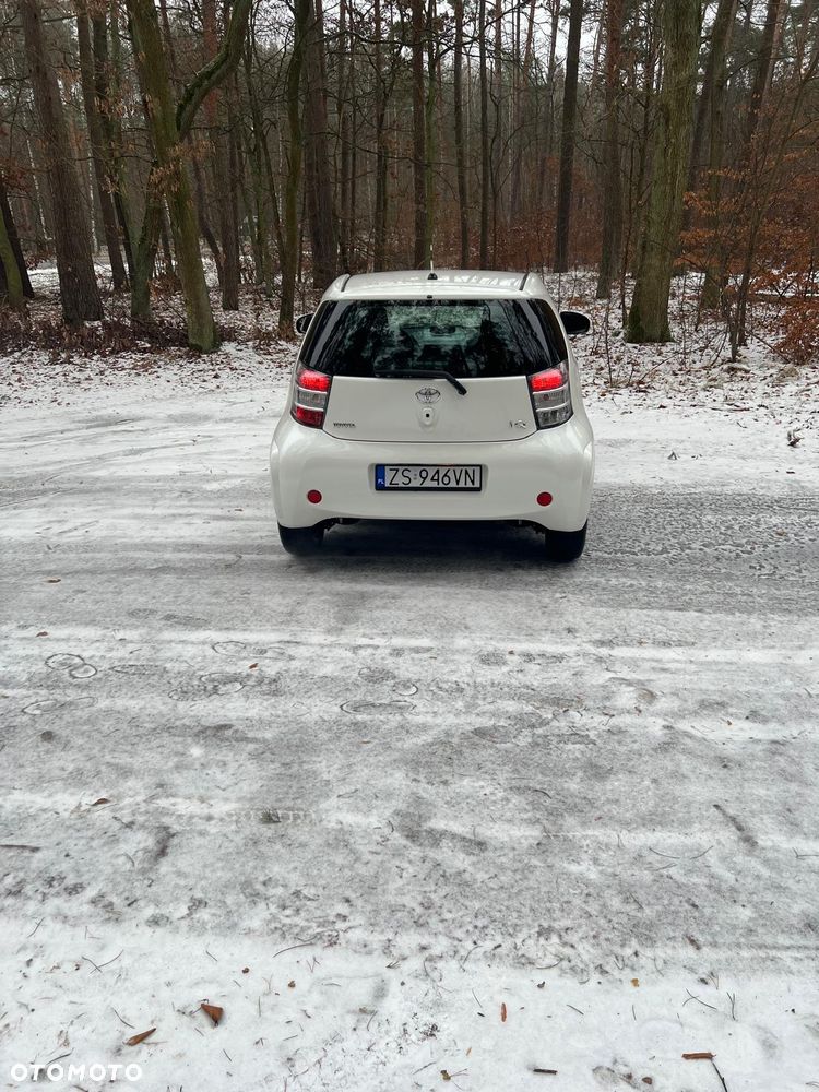 Toyota iQ 1.0 Sol - 4