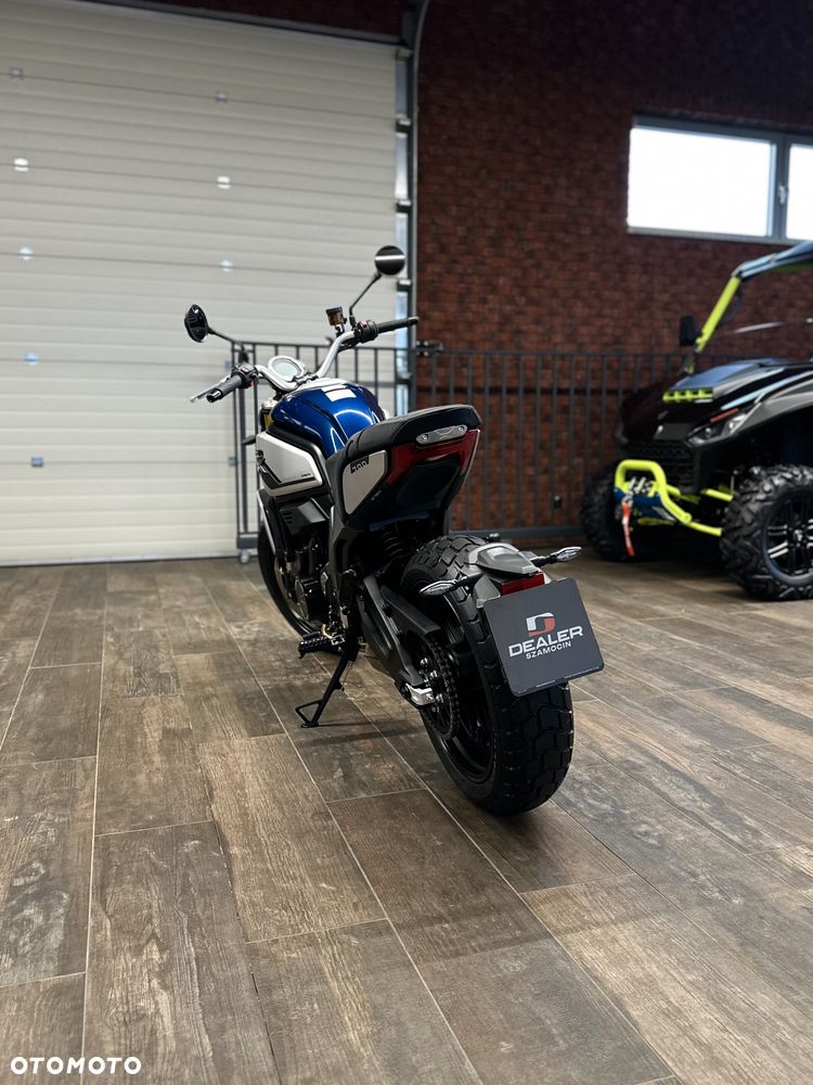 CFMoto 700CL-X Heritage - 3