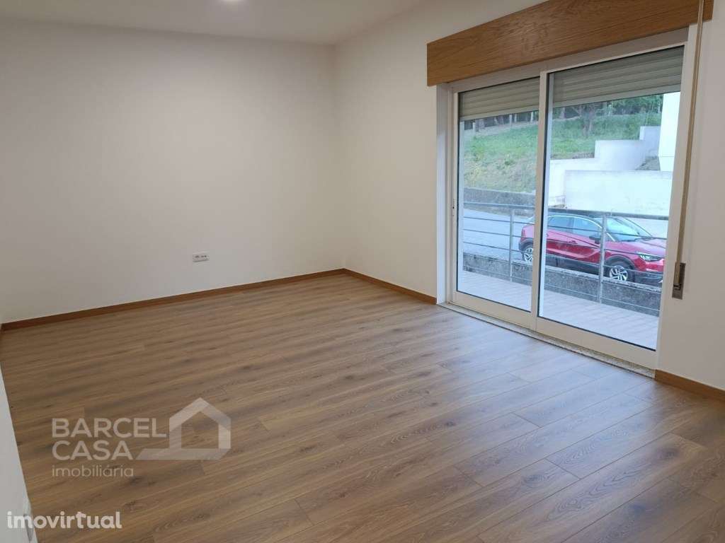 Andar moradia T3 na Várzea - Barcelos - Grande imagem: 4/13