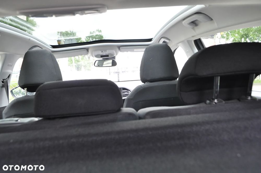 Peugeot 308 125 THP Allure - 10