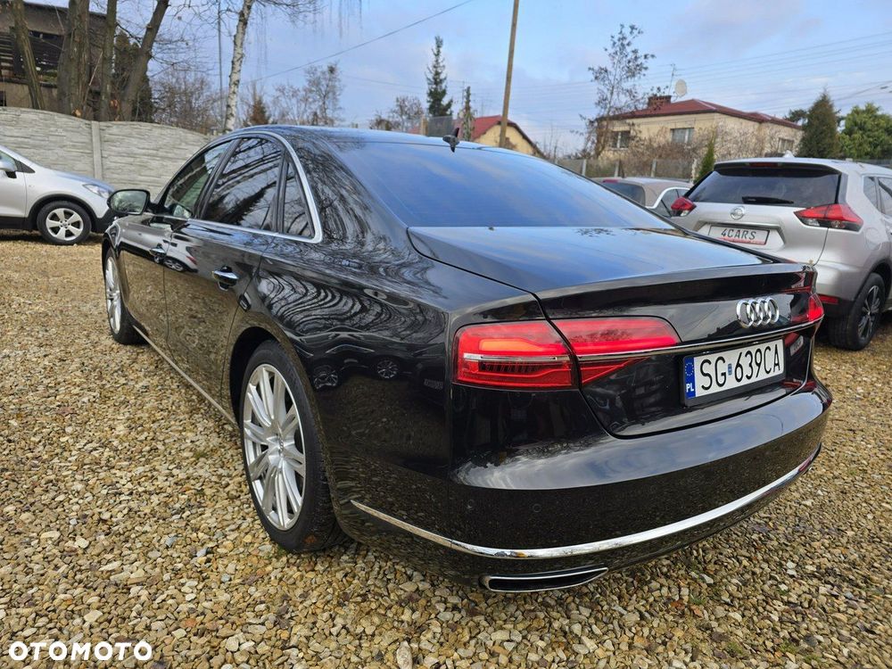 Audi A8 - 4