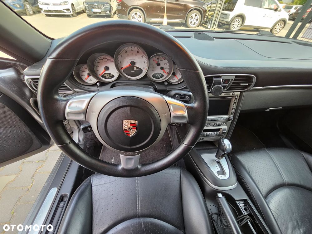 Porsche 911 Carrera 4 S Tiptronic - 6