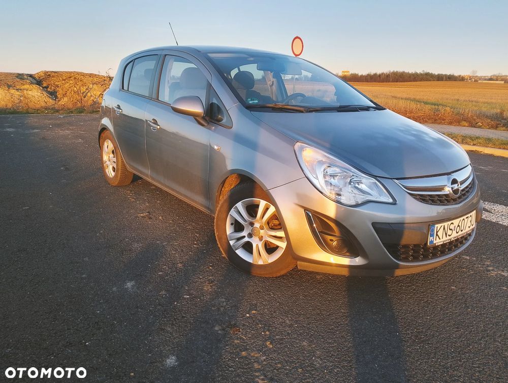 Opel Corsa 1.4 16V Satellite - 9