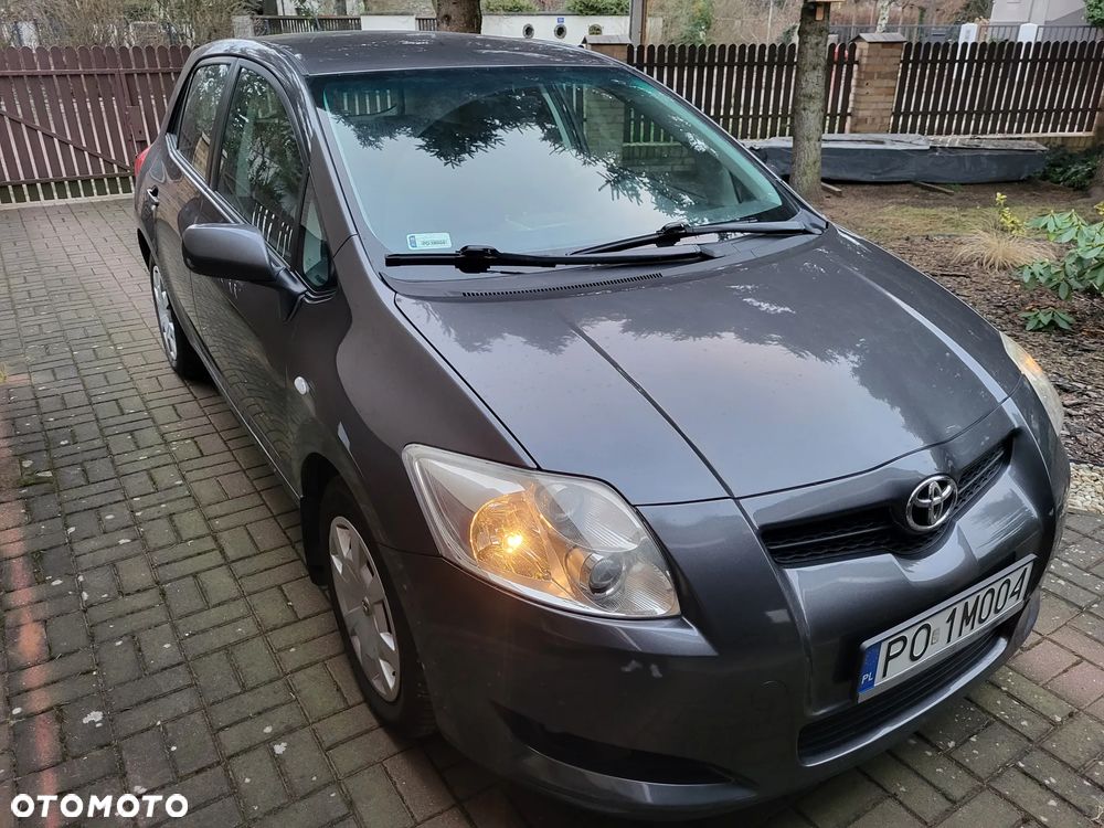 Toyota Auris - 2