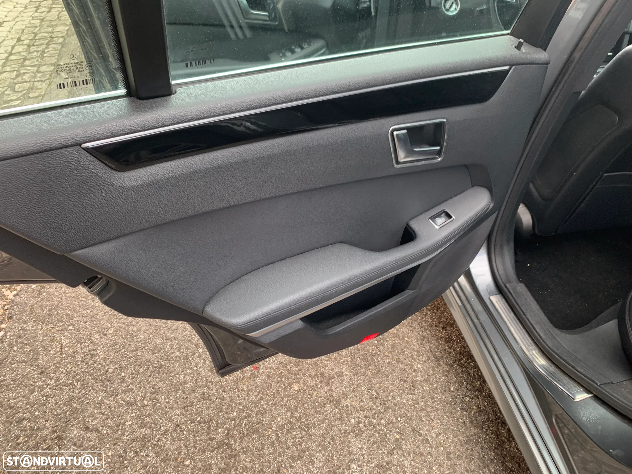Mercedes-Benz E 200 BlueTEC 7G-TRONIC Avantgarde - 8