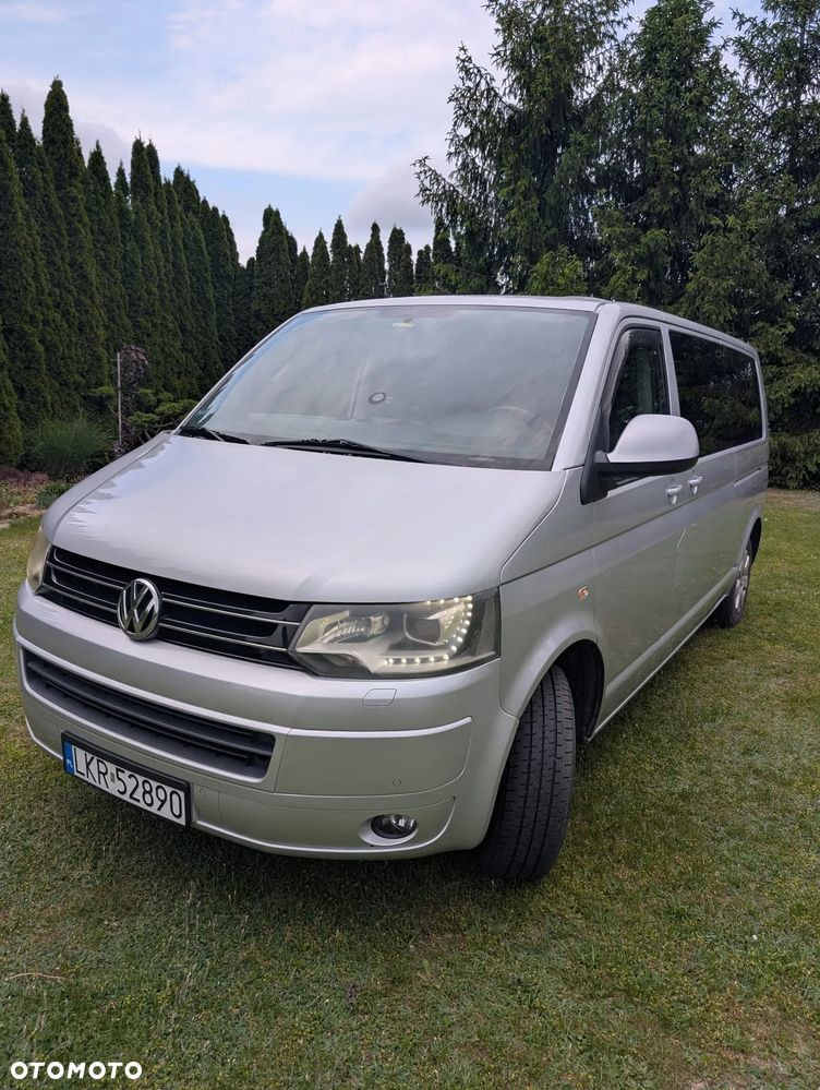 Volkswagen Caravelle - 1