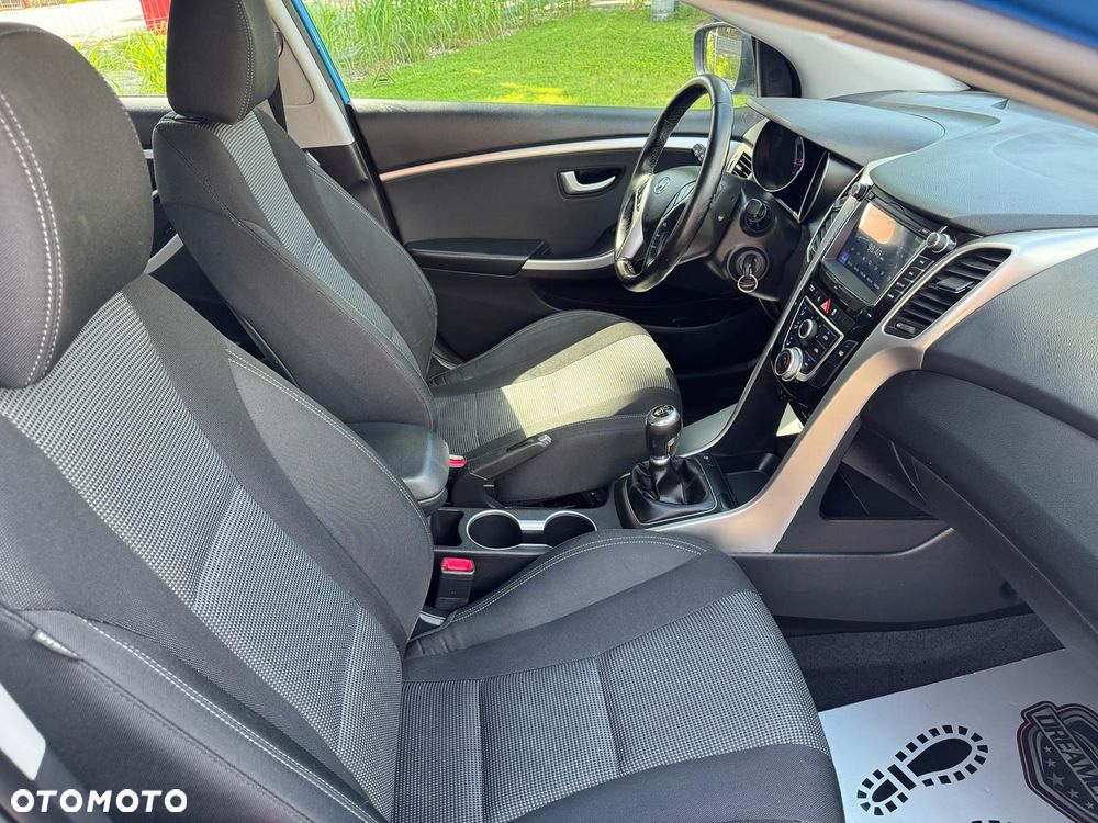 Hyundai i30 - 16