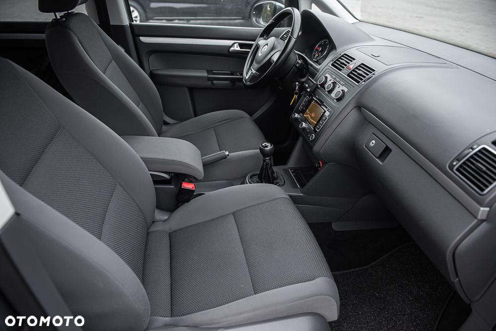 Volkswagen Touran 1.6 TDI DPF BlueMotion Technology Comfortline - 27