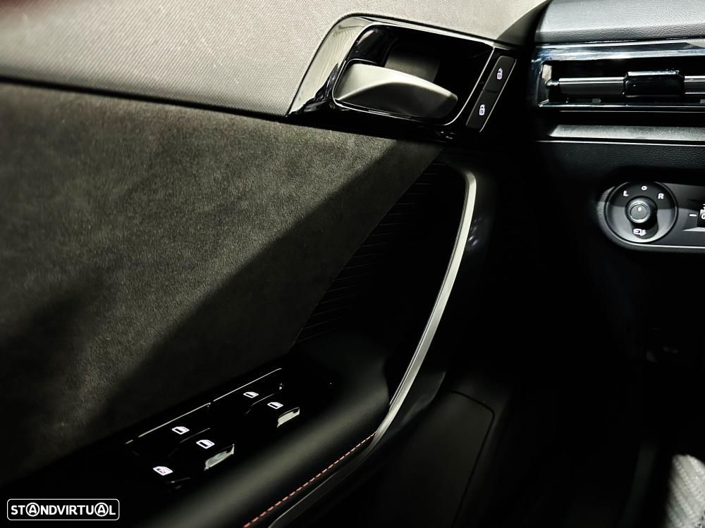 MG MG4 64 kWh XPower Luxury - 52