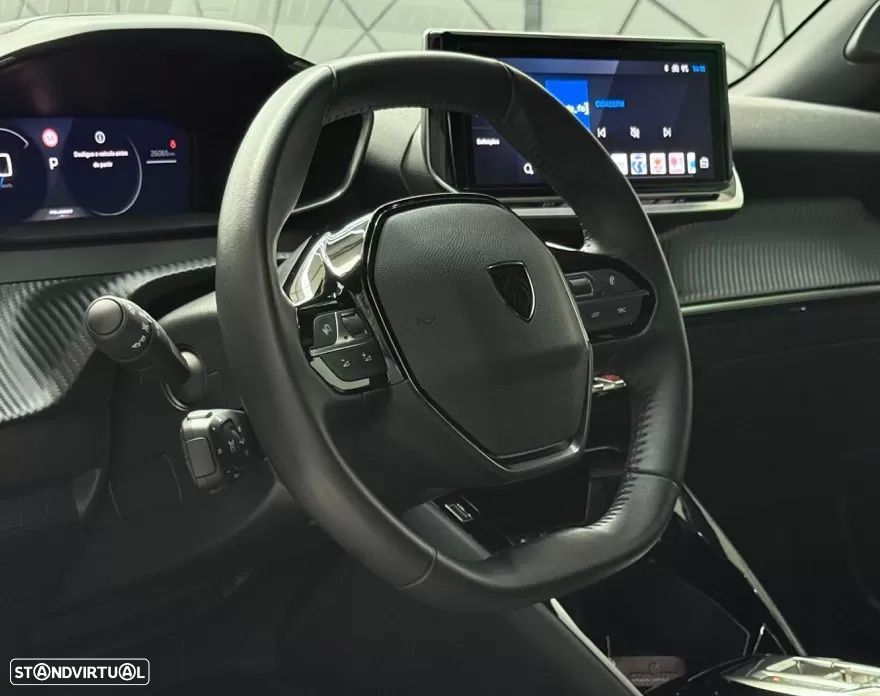 Peugeot e-2008 54 kWh Allure - 8