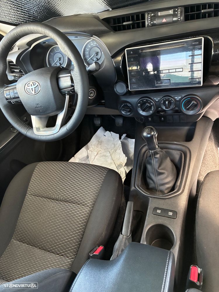 Toyota Hilux 2.4 D4d 4wd - 8