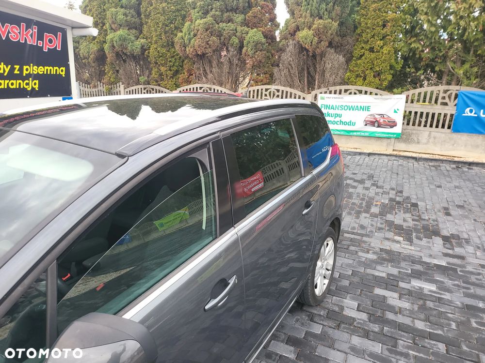 Peugeot 5008 1.6 THP Premium + - 36