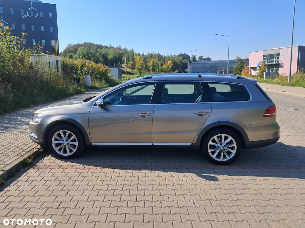 Volkswagen Passat Alltrack 2.0 TDI 4Mot DSG - 9