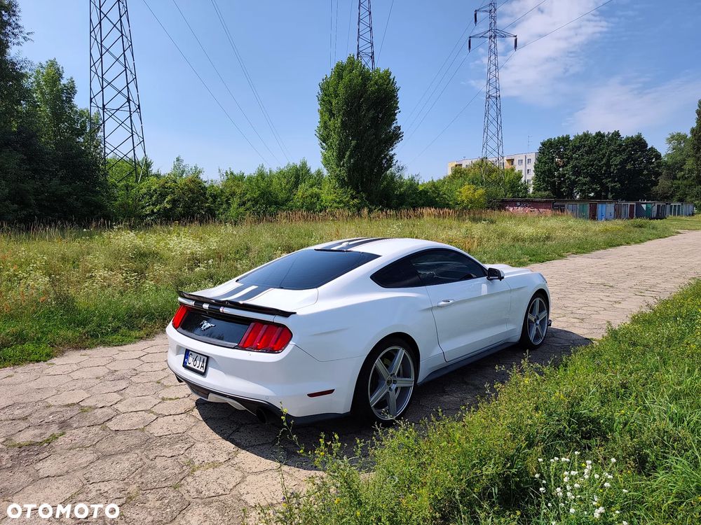 Ford Mustang 2.3 EcoBoost - 31