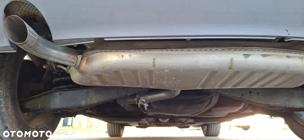 Audi A3 3-drzwiowe 1.6 Ambiente - 13